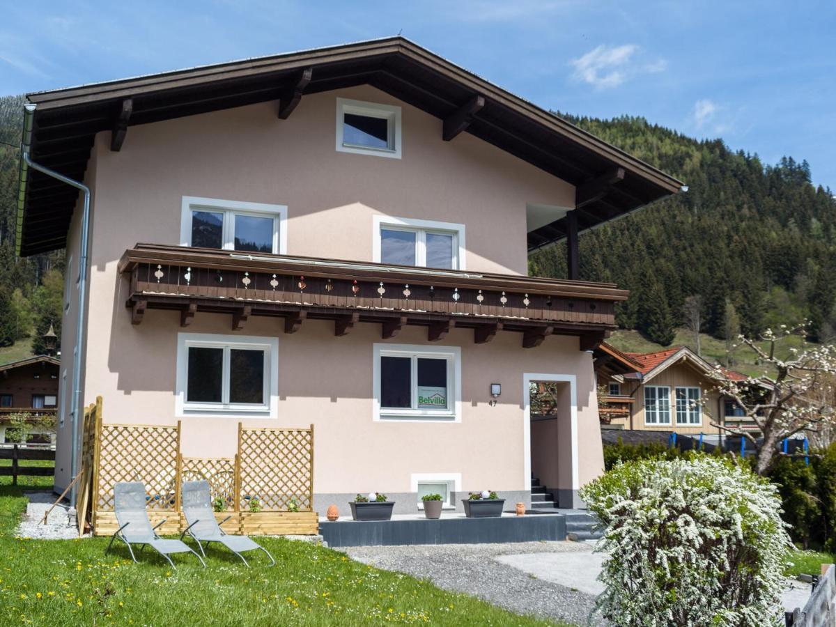 Modern Apartment Near Ski Area In M Hlbach Dorf  Buitenkant foto
