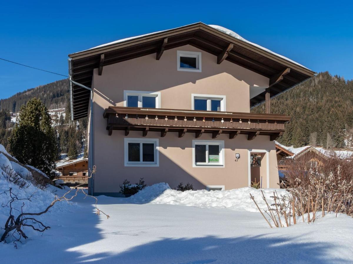 Modern Apartment Near Ski Area In M Hlbach Dorf  Buitenkant foto