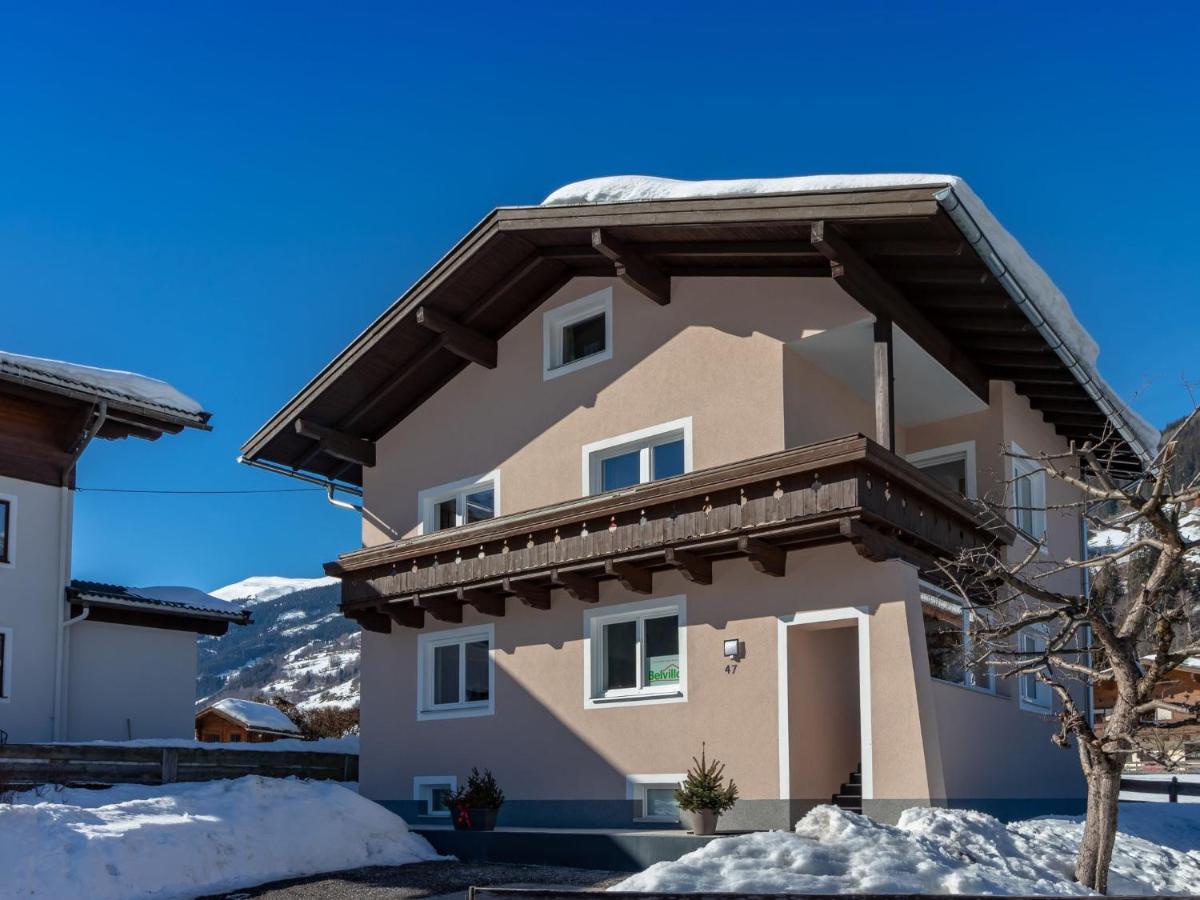 Modern Apartment Near Ski Area In M Hlbach Dorf  Buitenkant foto