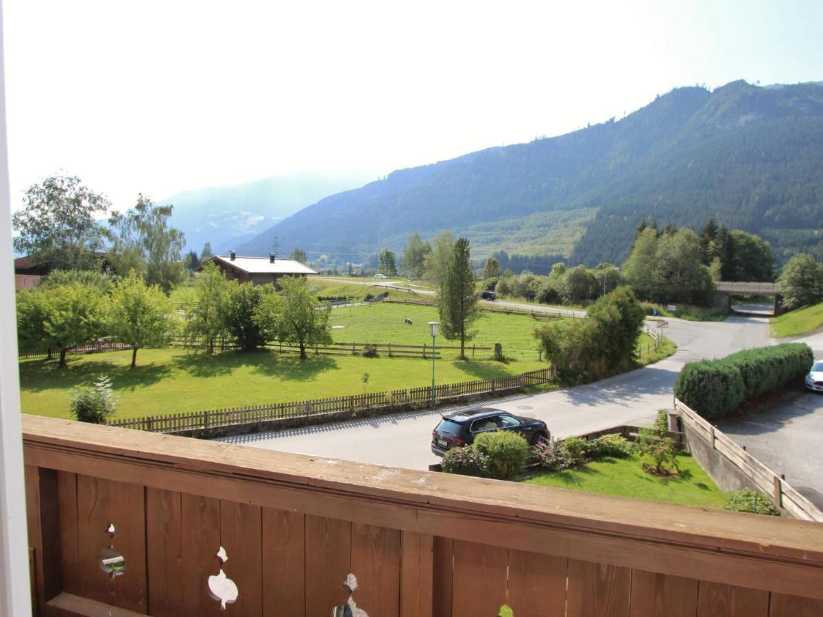 Modern Apartment Near Ski Area In M Hlbach Dorf  Buitenkant foto