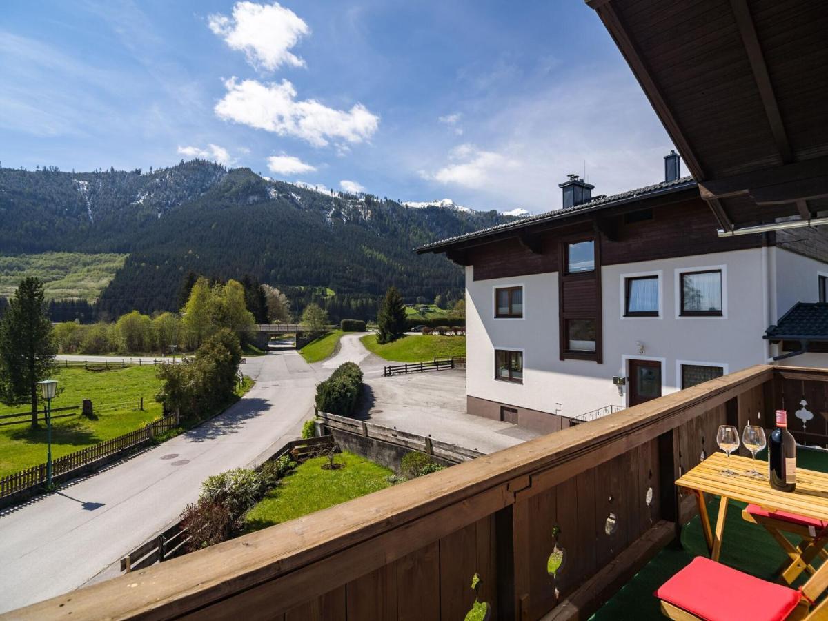 Modern Apartment Near Ski Area In M Hlbach Dorf  Buitenkant foto